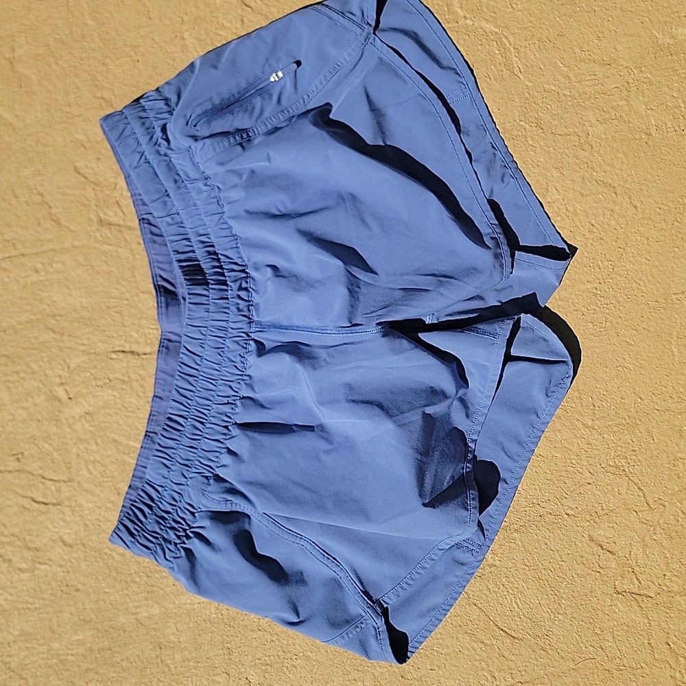 Lululemon Tracker Short V 4" Size 18‎